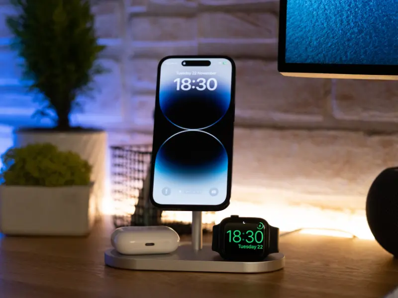 Încărcător MagSafe 3 în 1