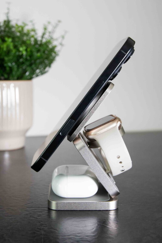 Cubenest Qi2.2 Încărcător pliabil magnetic wireless 3 în 1 SQ312 Pro titan